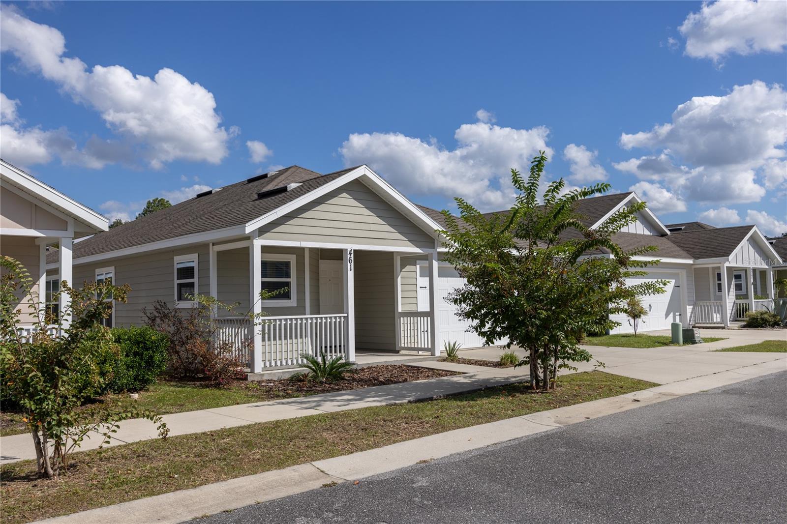 OAK VIEW VILLAGE - Residential