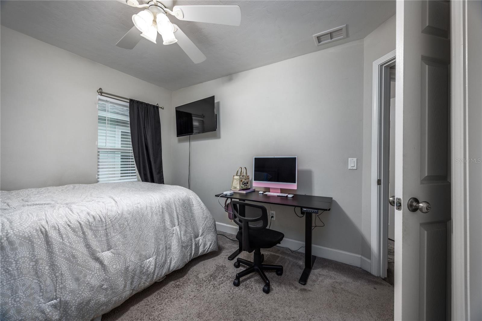 OAK VIEW VILLAGE - Residential