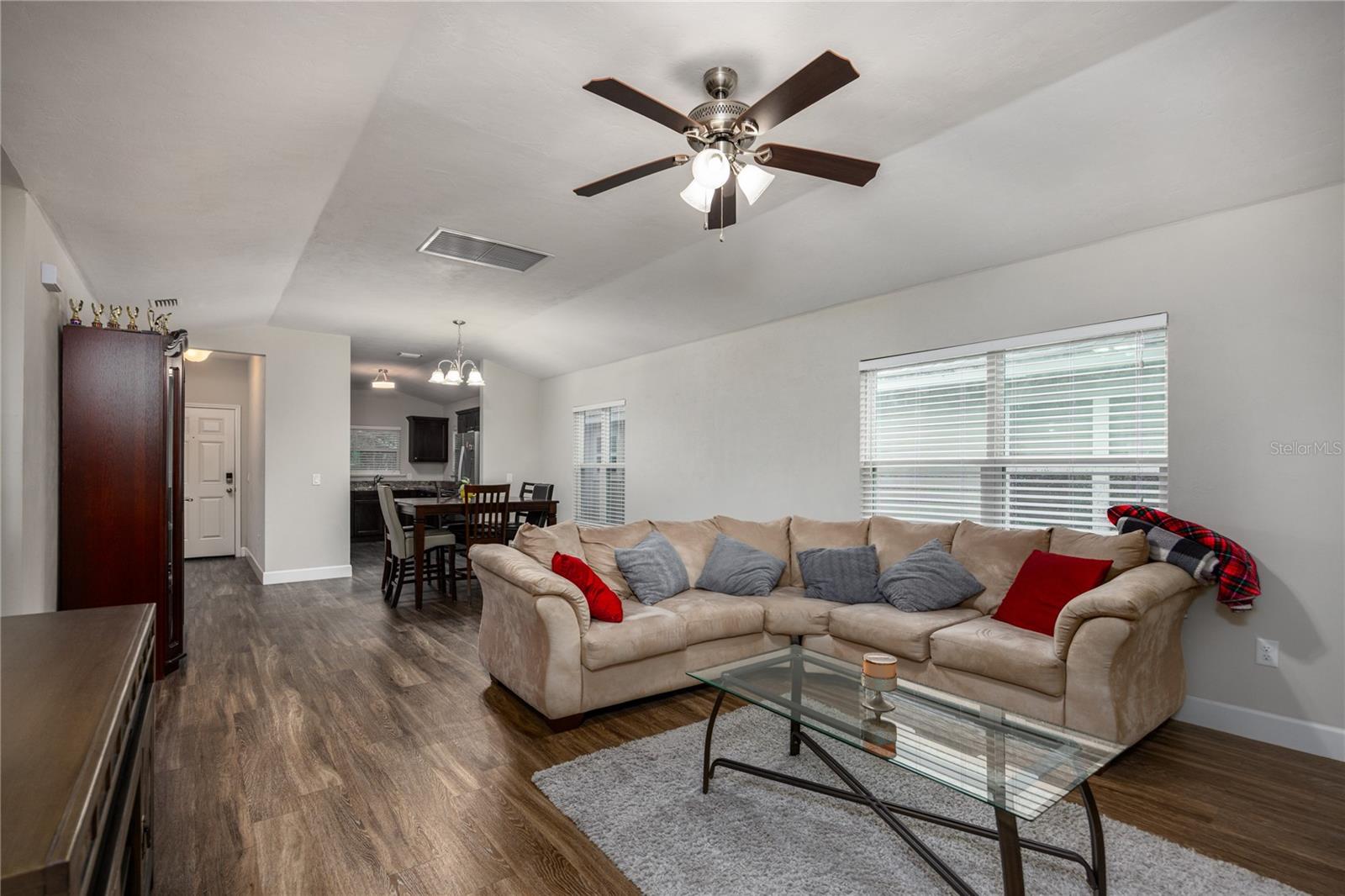 OAK VIEW VILLAGE - Residential