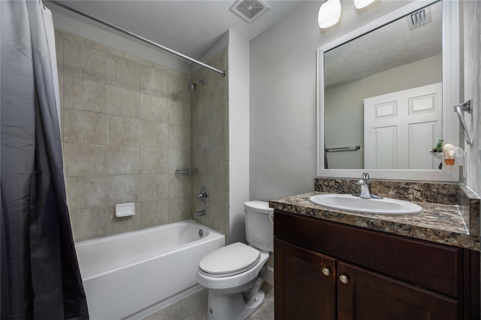 OAK VIEW VILLAGE - Residential