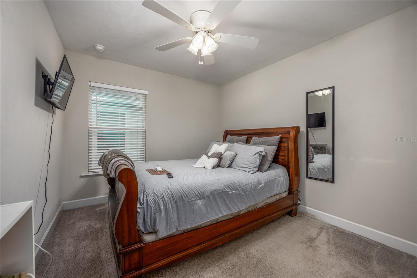 OAK VIEW VILLAGE - Residential