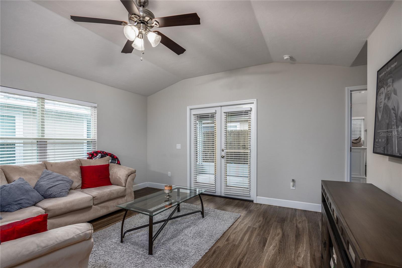 OAK VIEW VILLAGE - Residential