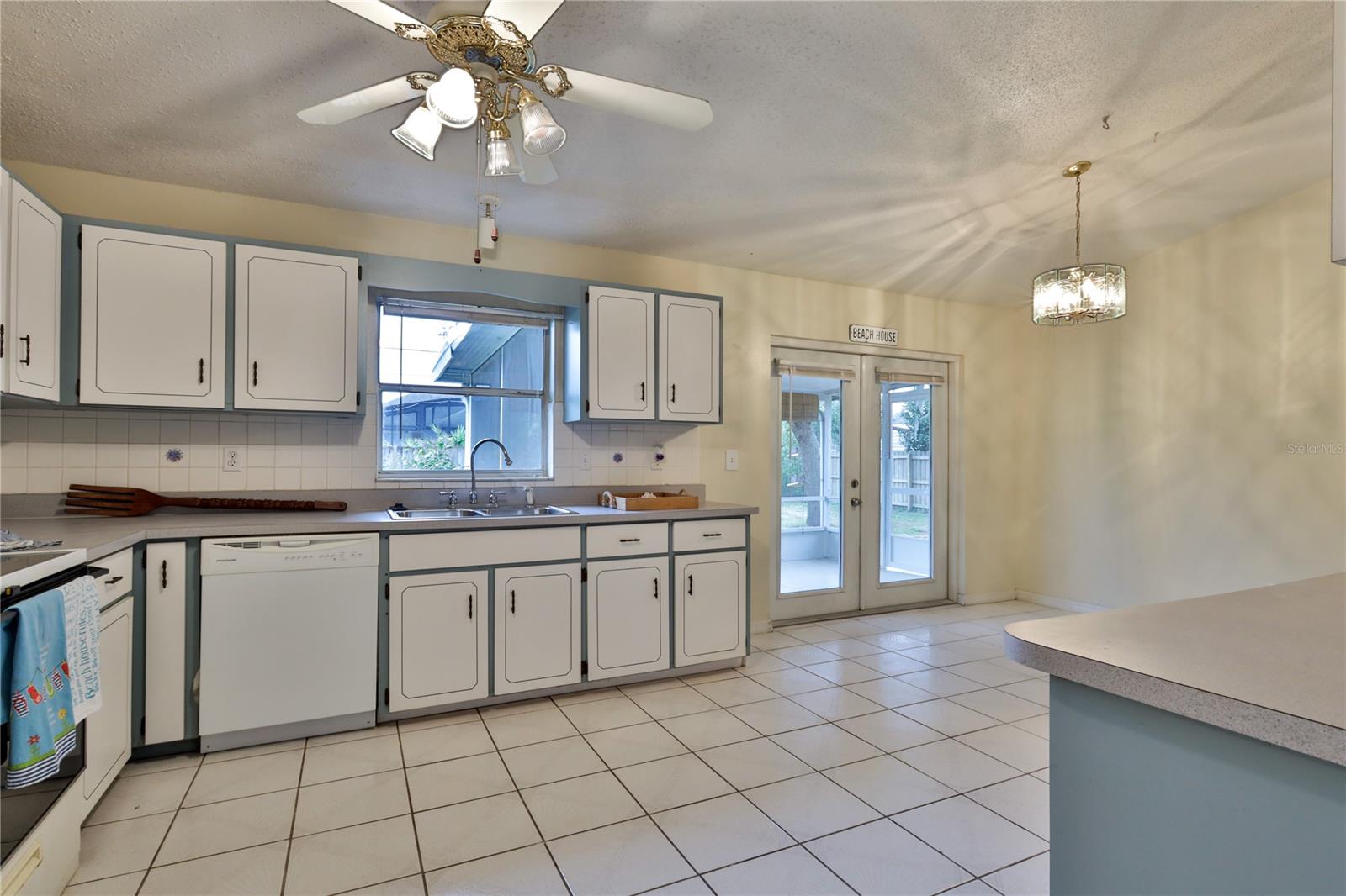 Florida Shores 01 - Residential