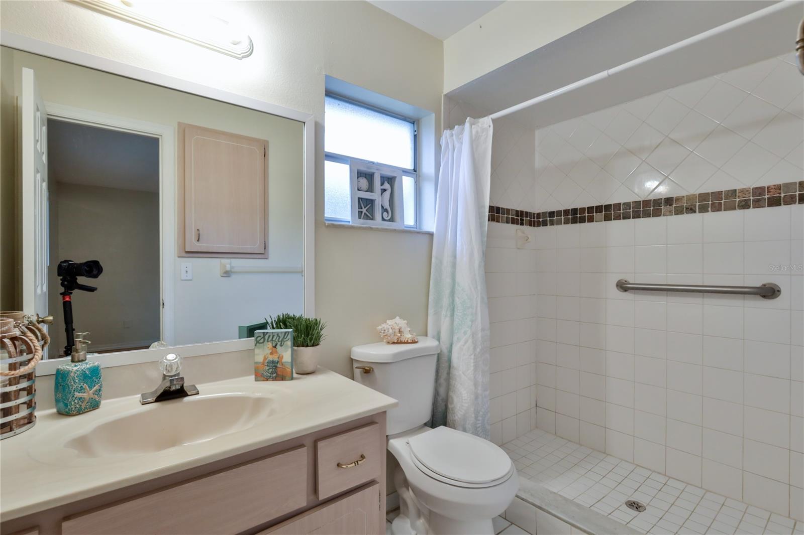 Florida Shores 01 - Residential