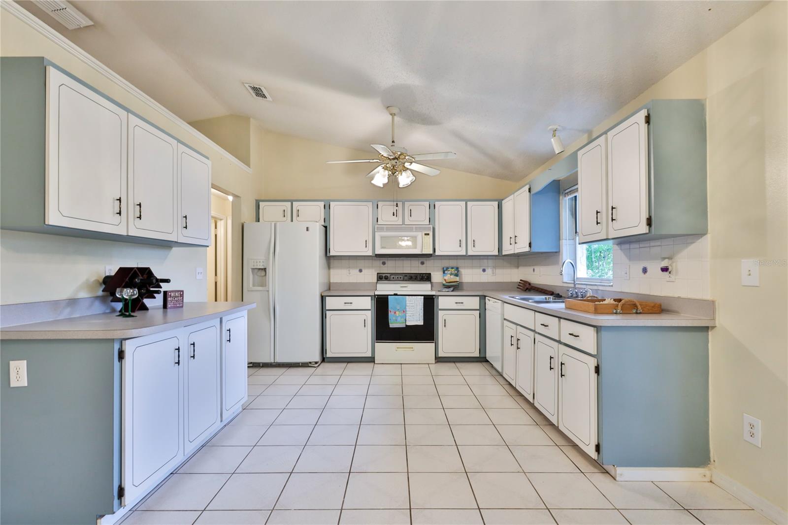 Florida Shores 01 - Residential