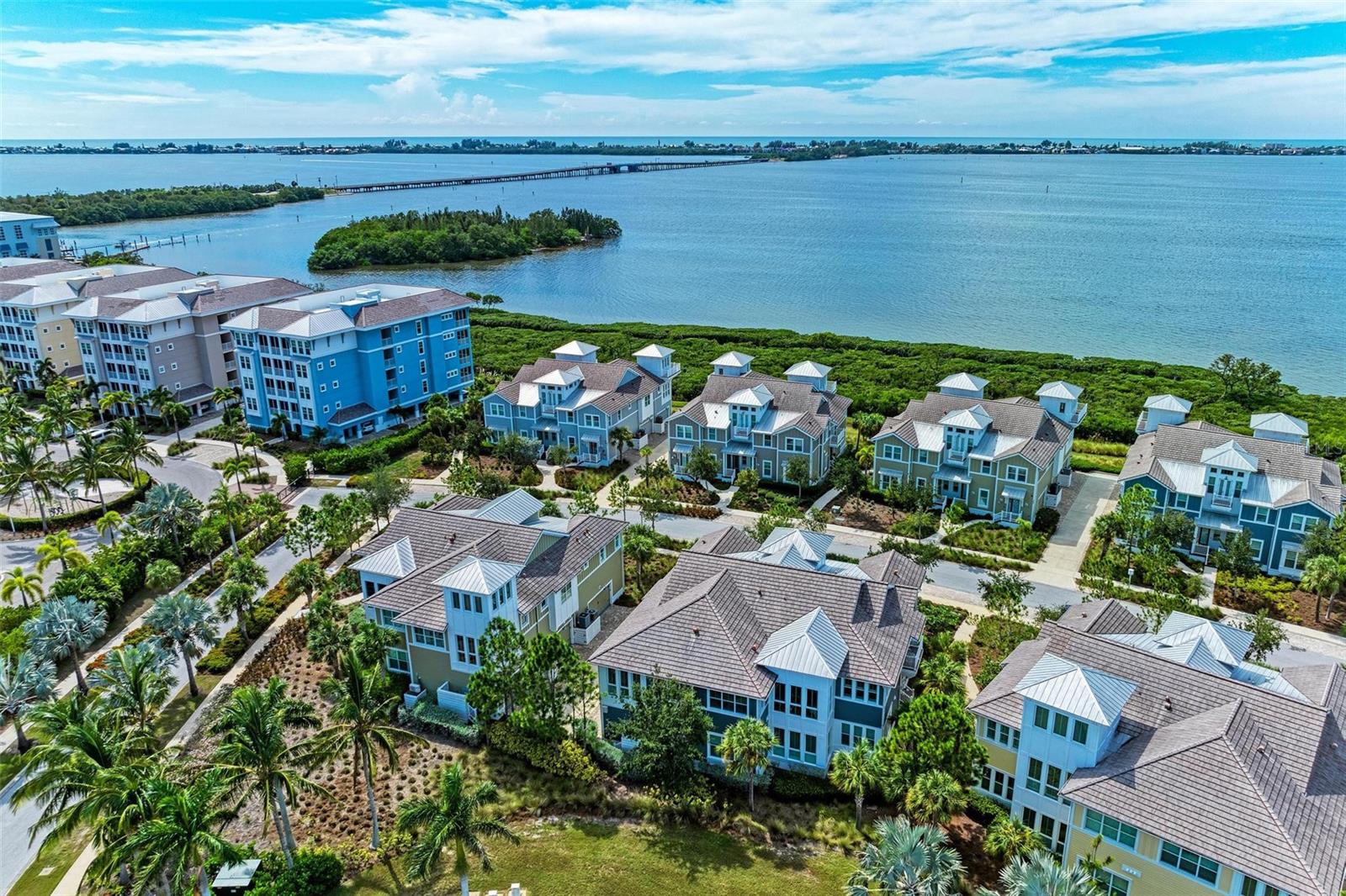EDGEWATER WALK ON HARBOUR ISLE 1-4 - Residential Lease