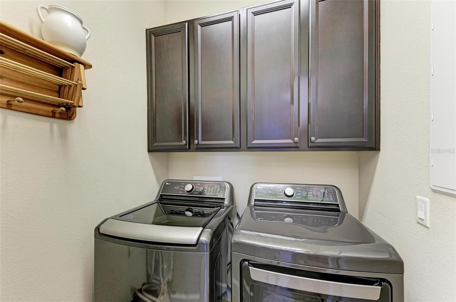 EDGEWATER WALK ON HARBOUR ISLE 1-4 - Residential Lease