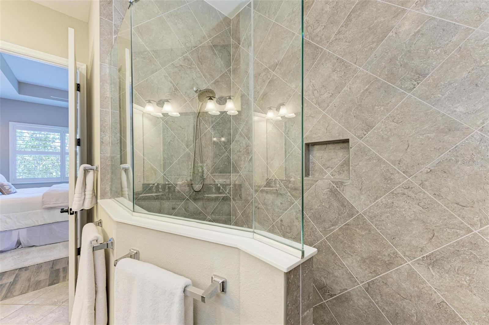 EDGEWATER WALK ON HARBOUR ISLE 1-4 - Residential Lease