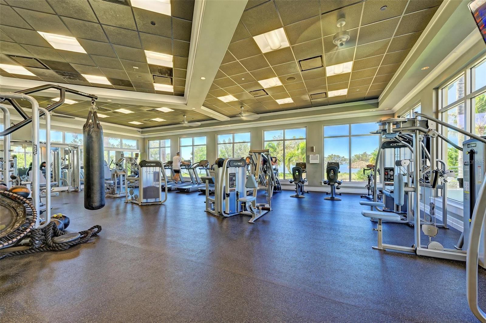 EDGEWATER WALK ON HARBOUR ISLE 1-4 - Residential Lease