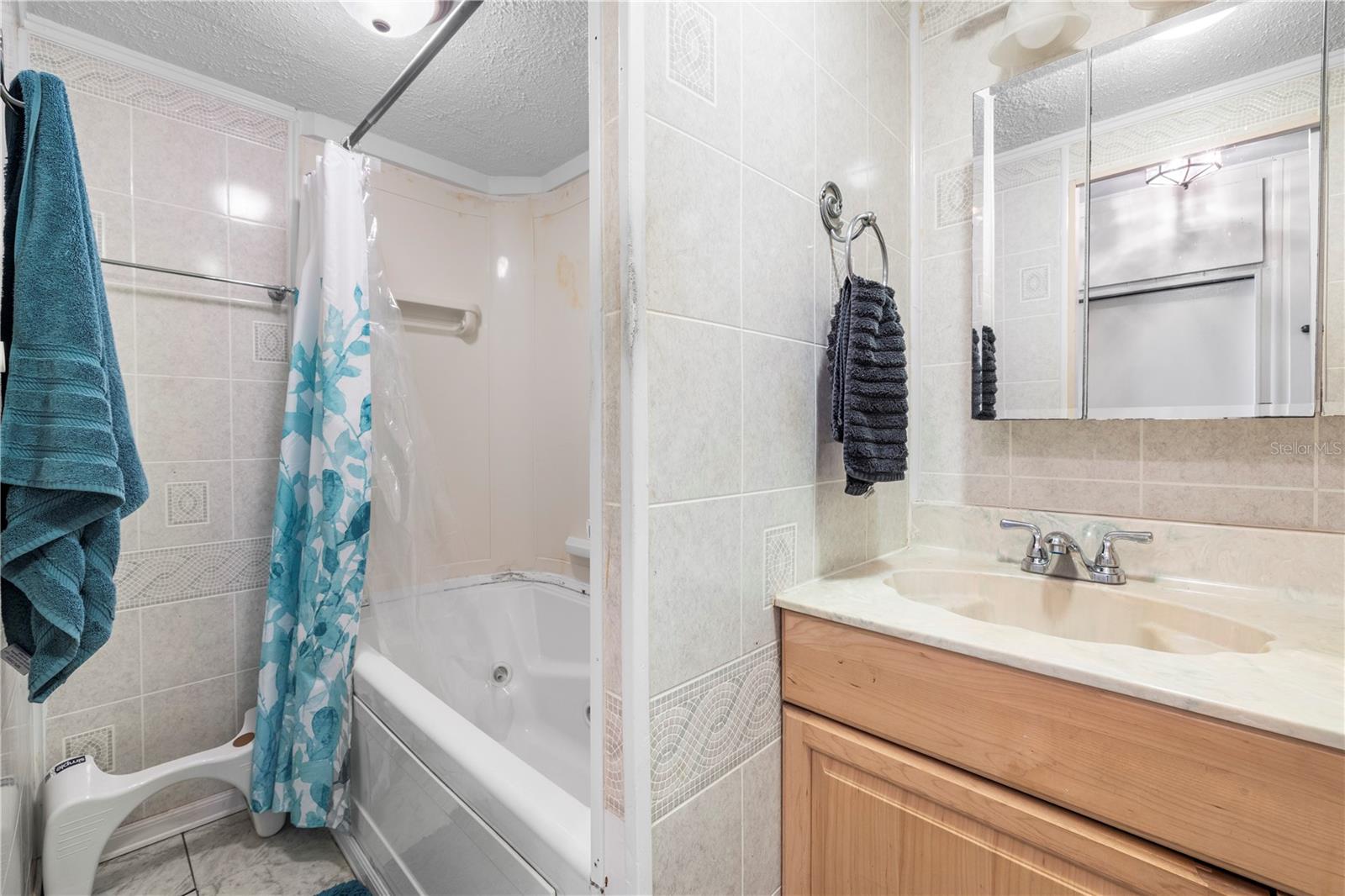 FAIR LANE ACRES THIRD ADD - Residential