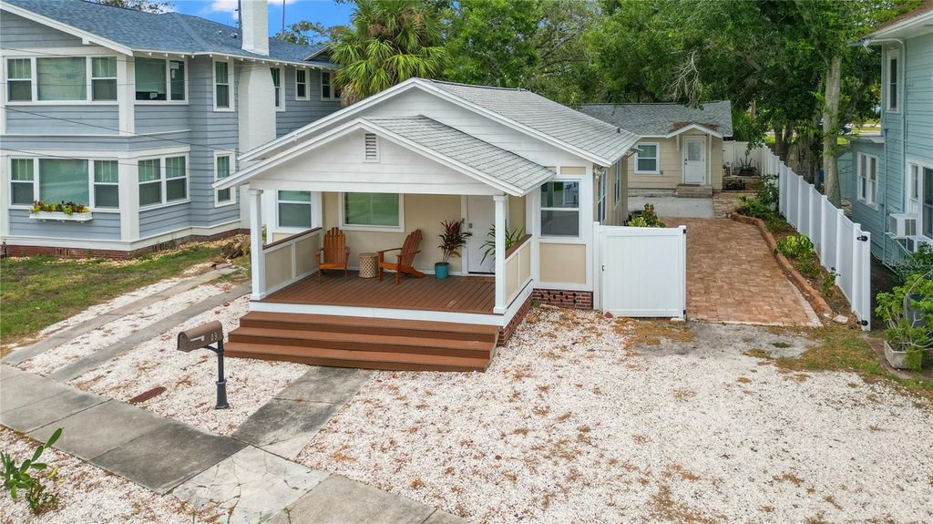 Photo of 609 N Osceola Avenue, Clearwater, FL 33755 (MLS # TB8445931)