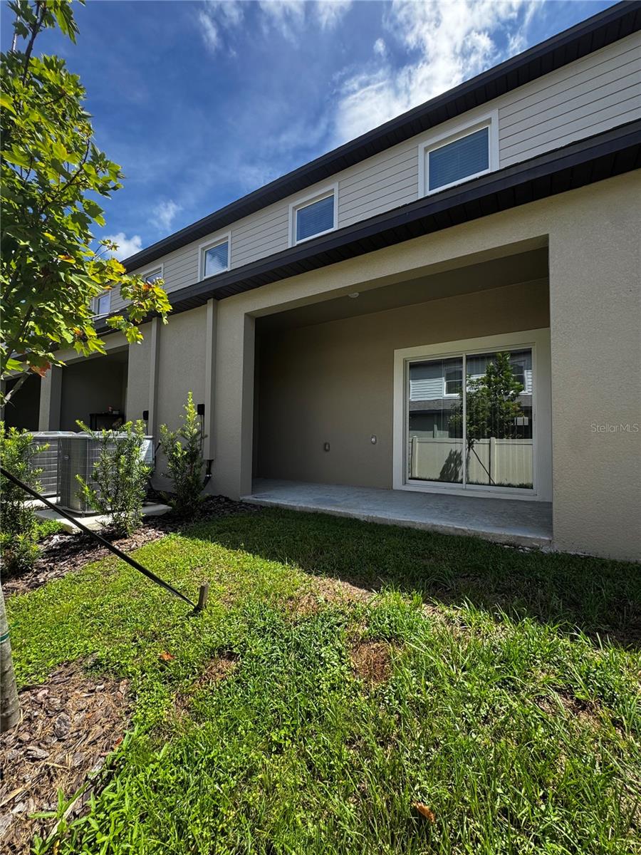 10149 TRUMPET HONEYSUCKLE WAY