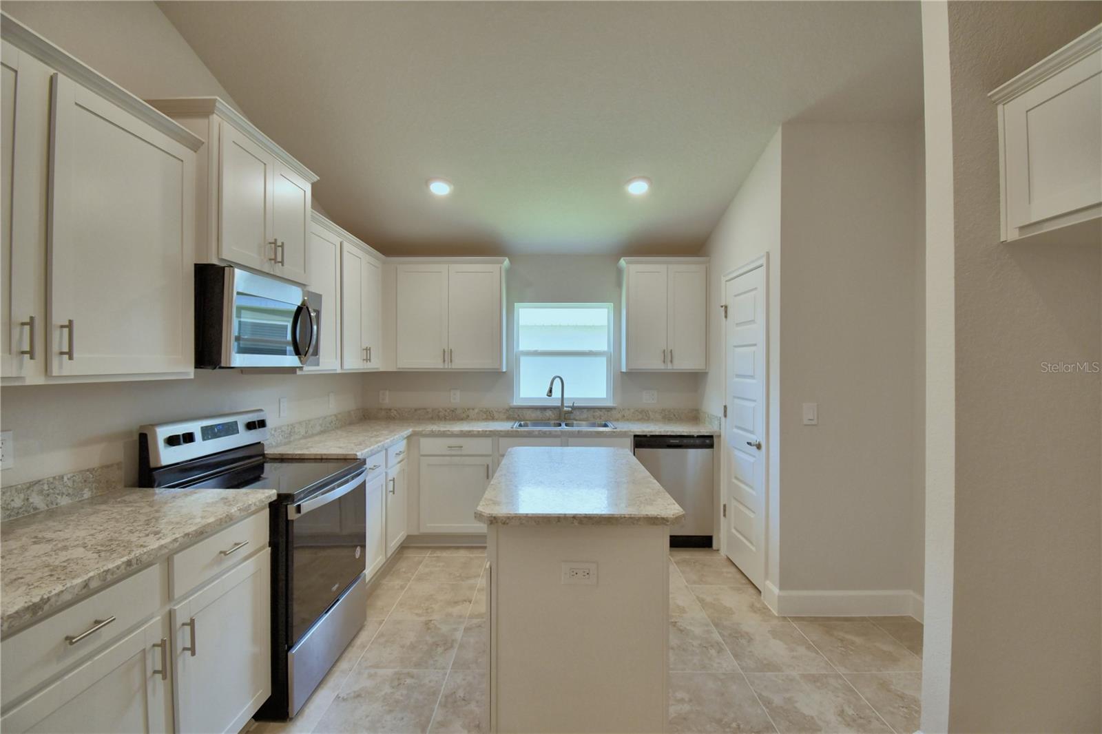 CADENCE CROSSING - Residential