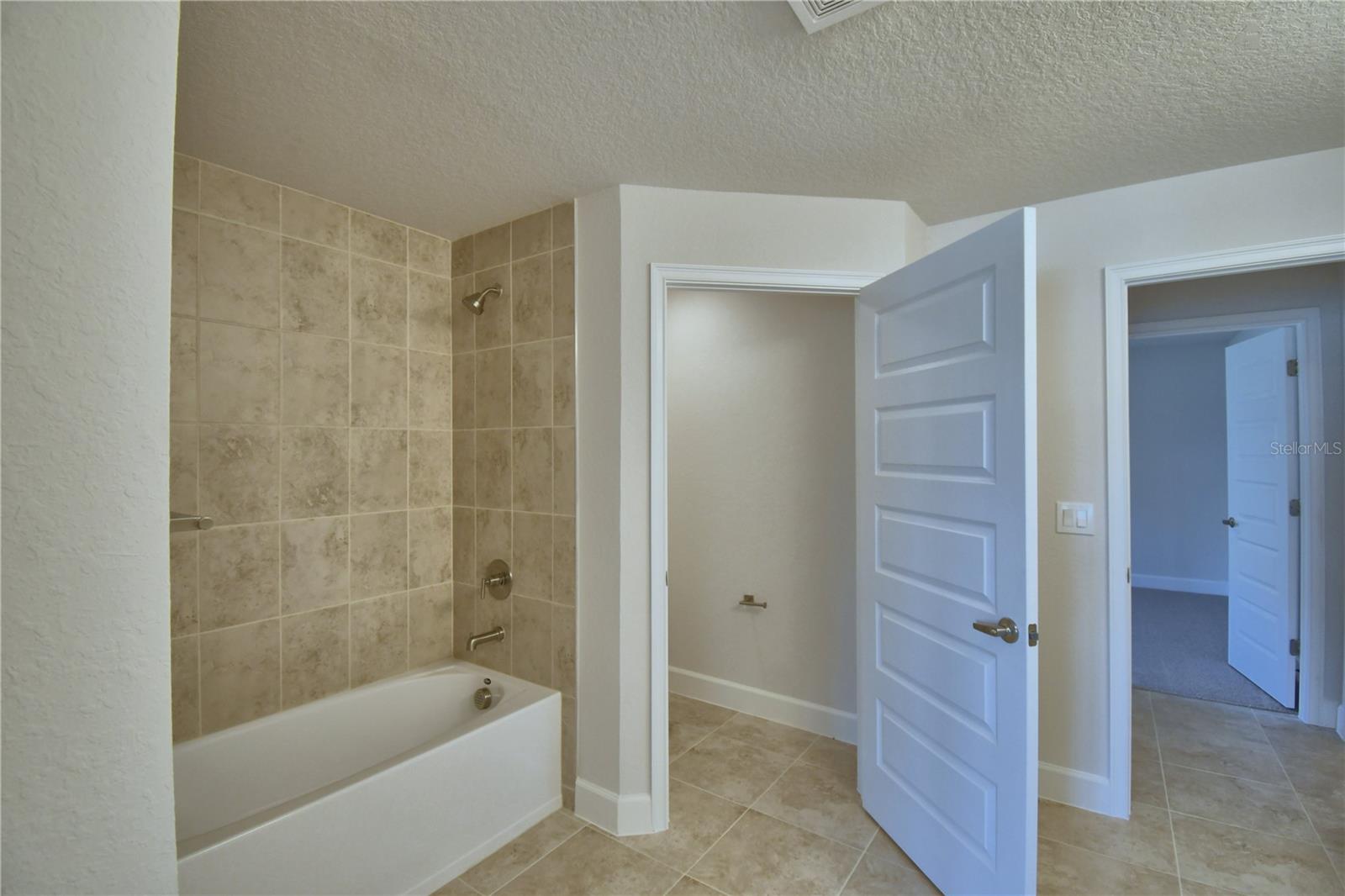 CADENCE CROSSING - Residential