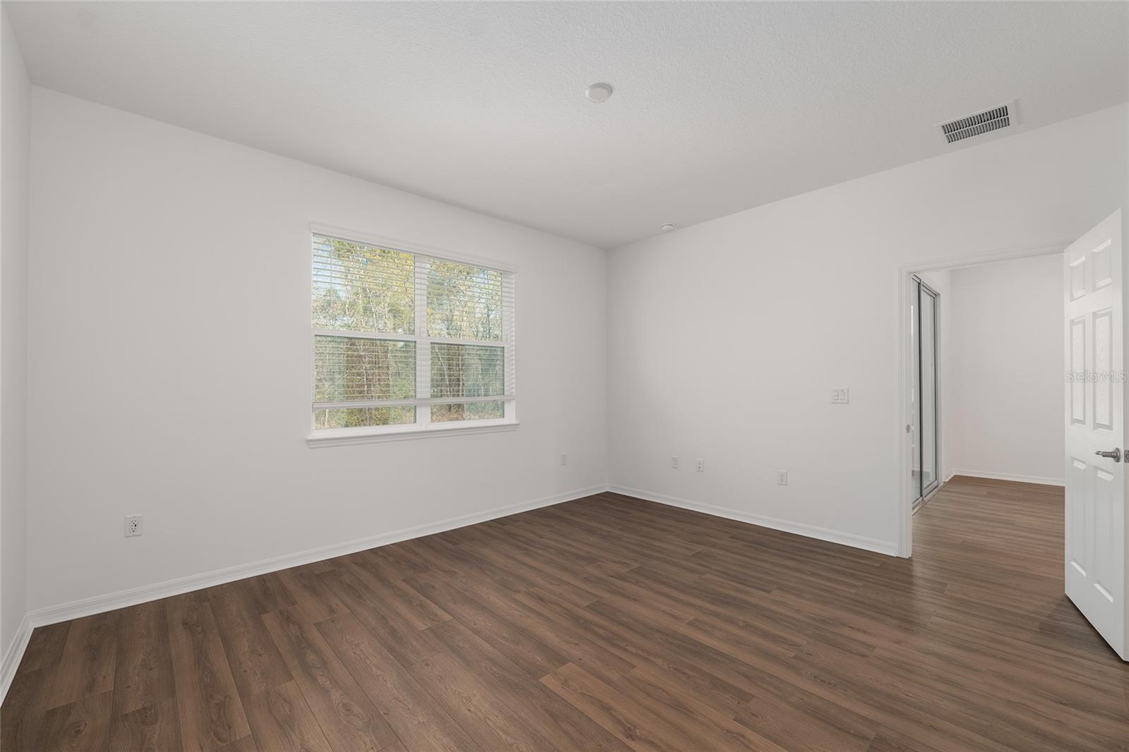 ON TOP OF THE WORLD - Residential