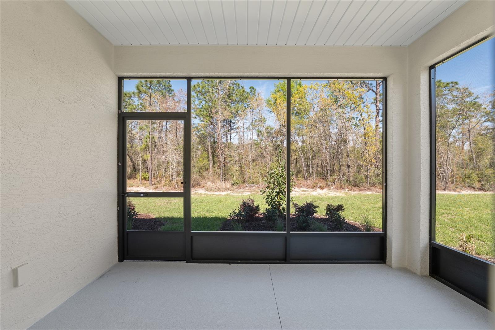 ON TOP OF THE WORLD - Residential