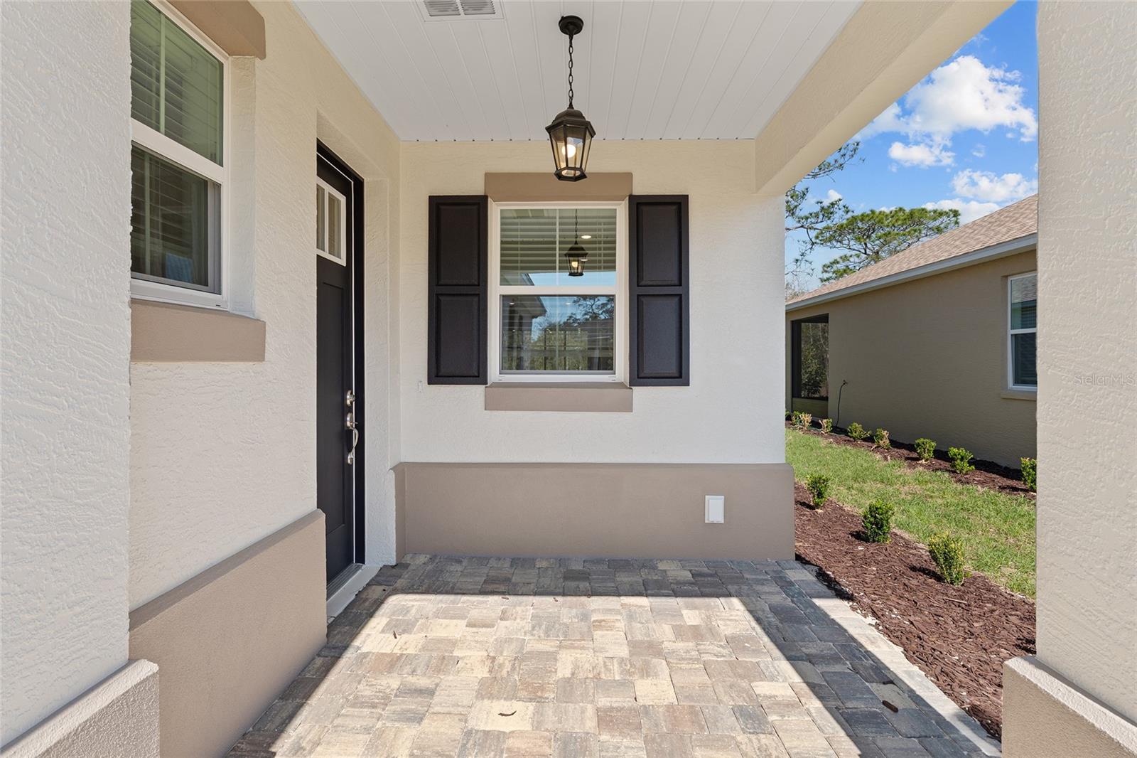 ON TOP OF THE WORLD - Residential