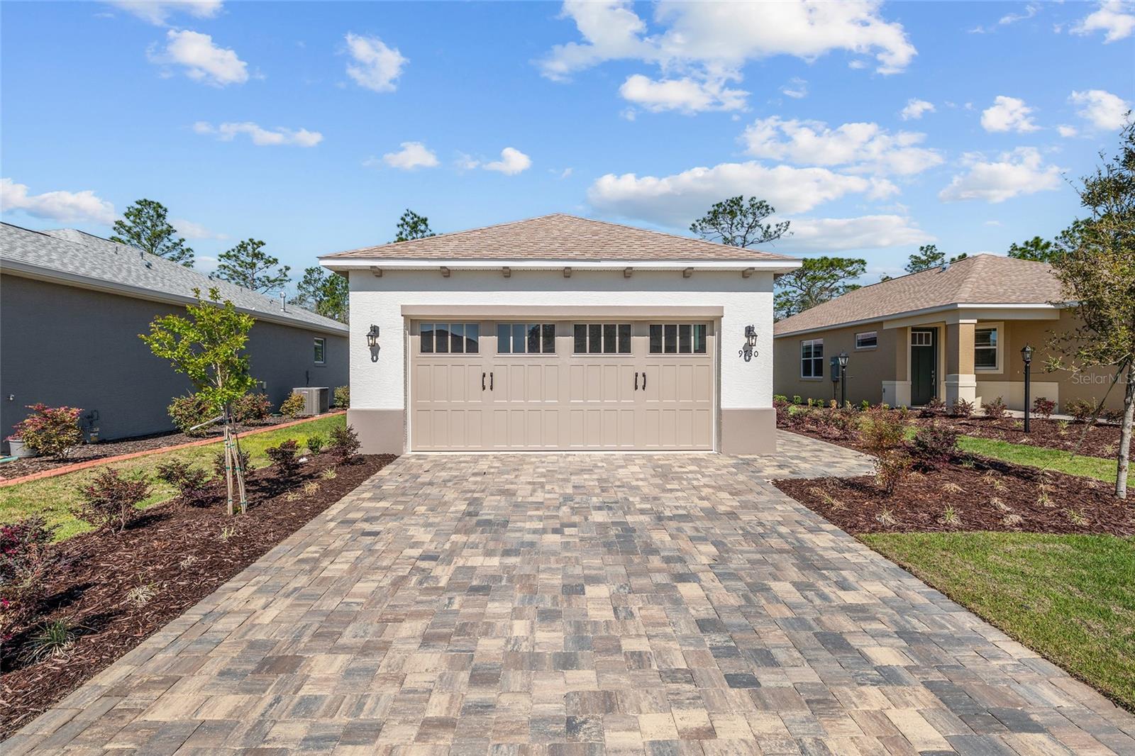 ON TOP OF THE WORLD - Residential