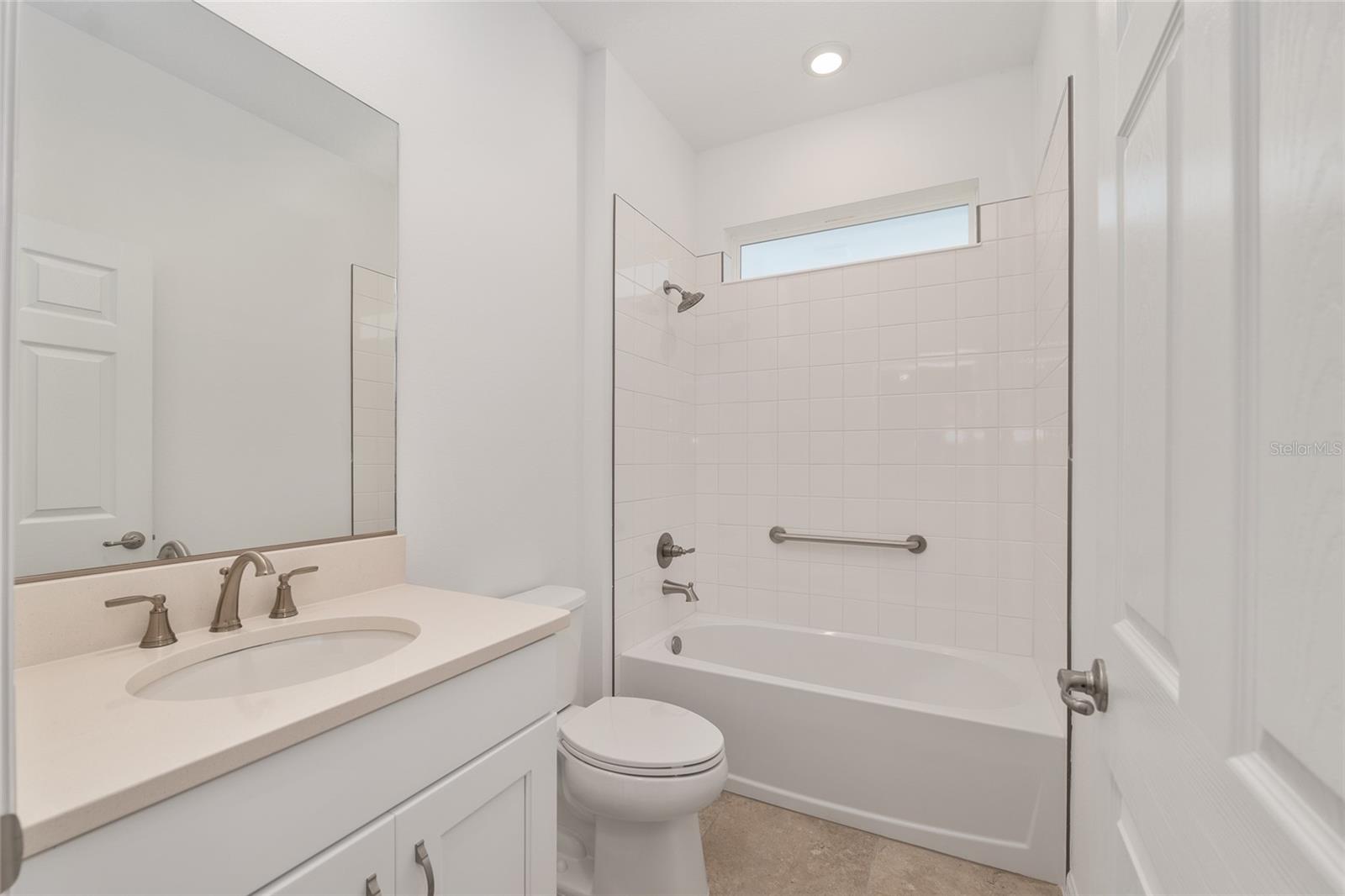 ON TOP OF THE WORLD - Residential