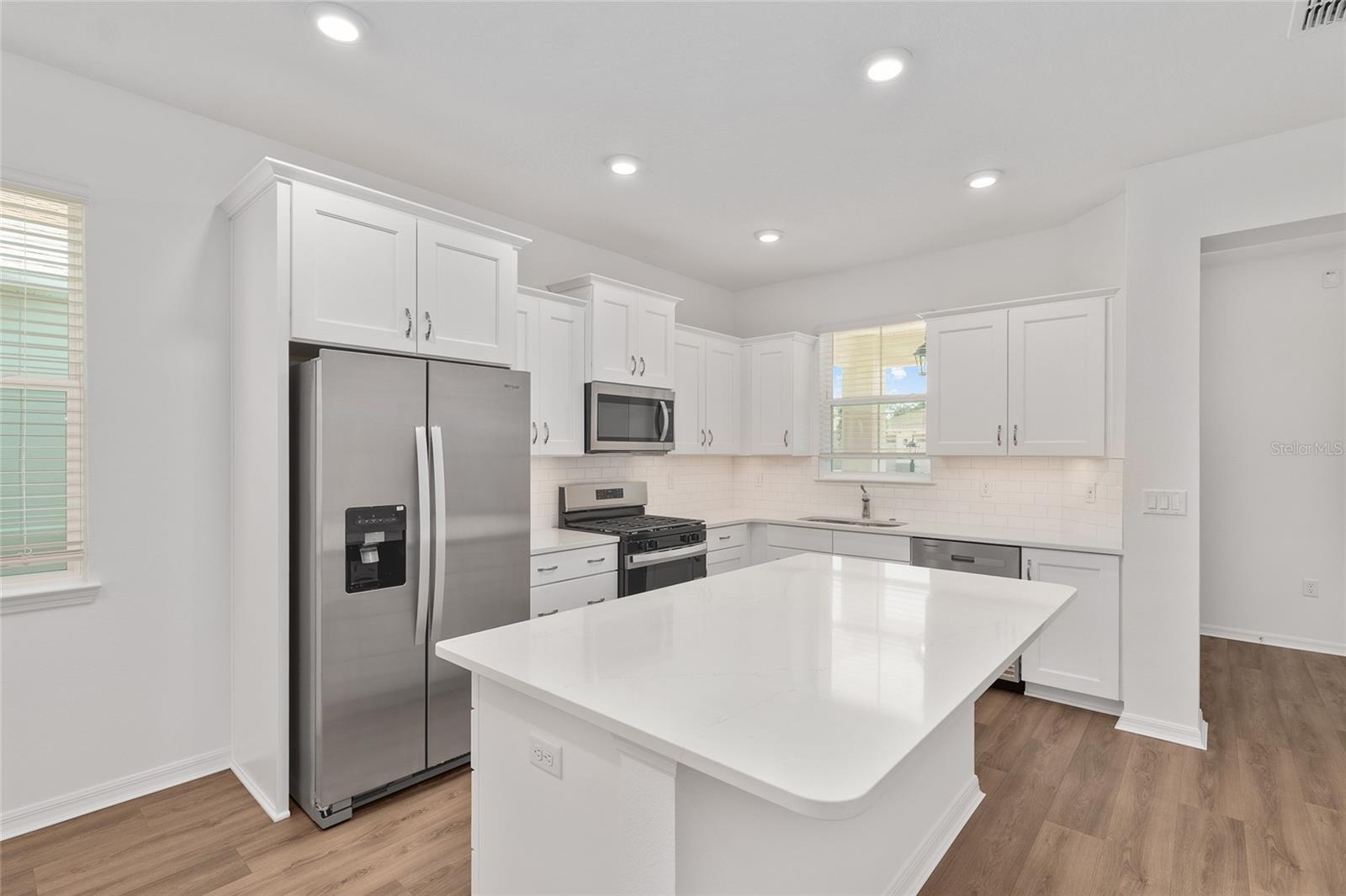 ON TOP OF THE WORLD - Residential