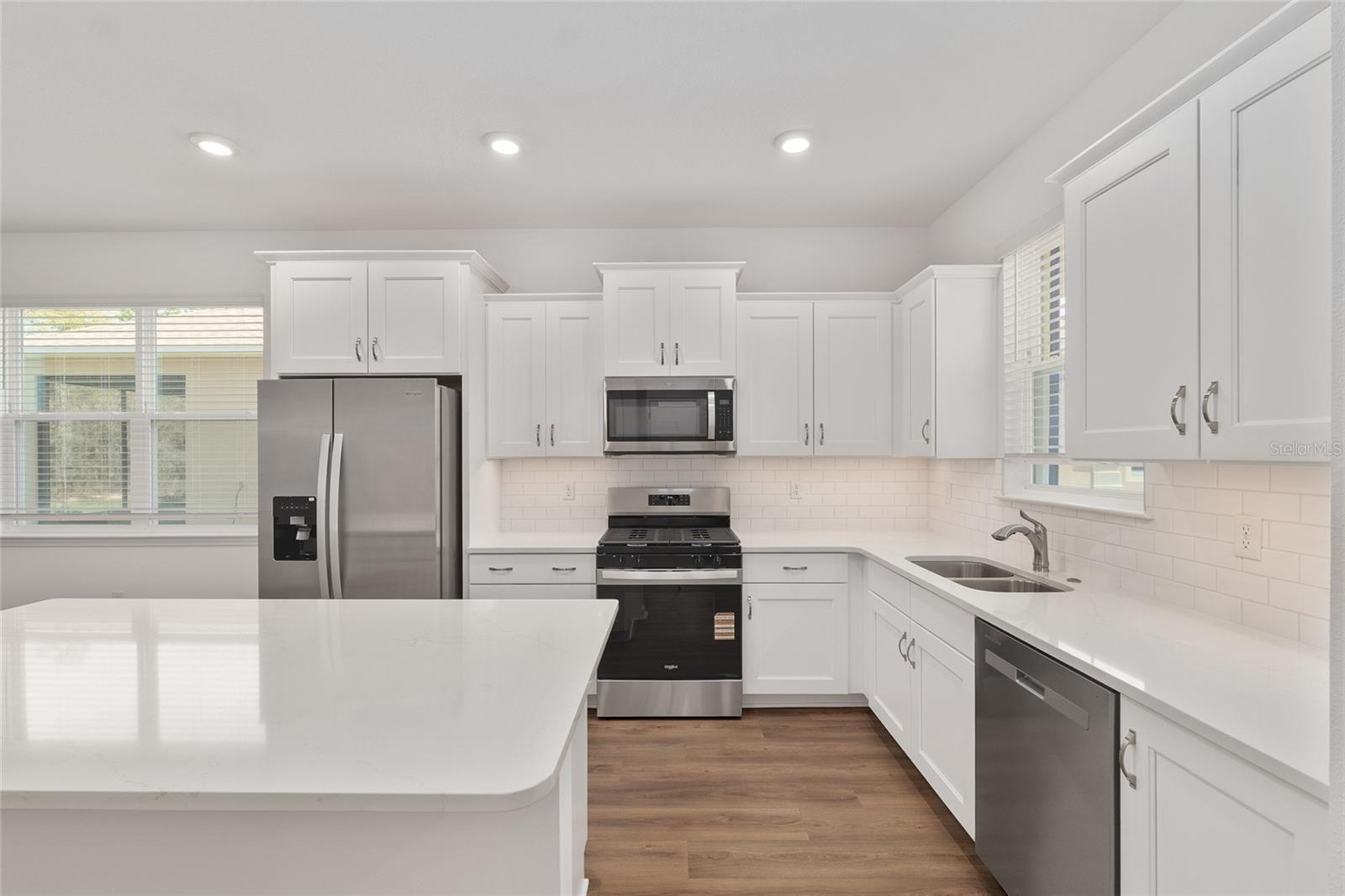 ON TOP OF THE WORLD - Residential