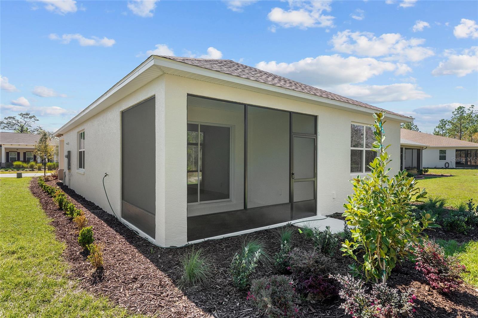 ON TOP OF THE WORLD - Residential