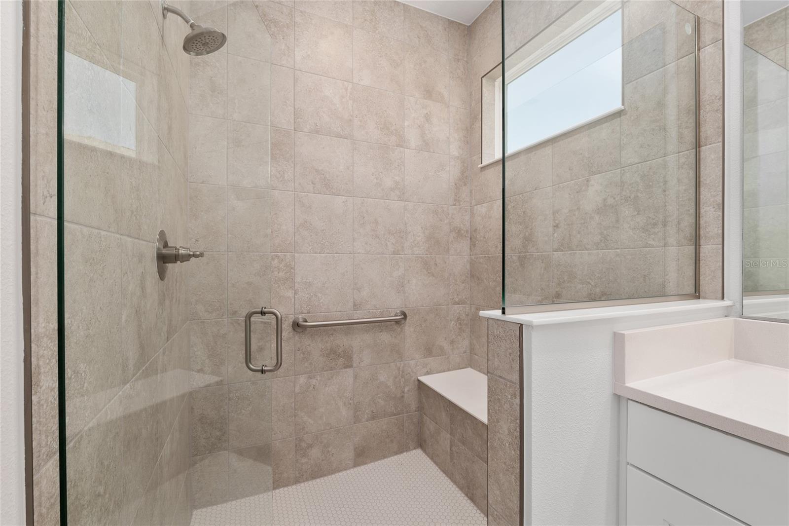 ON TOP OF THE WORLD - Residential