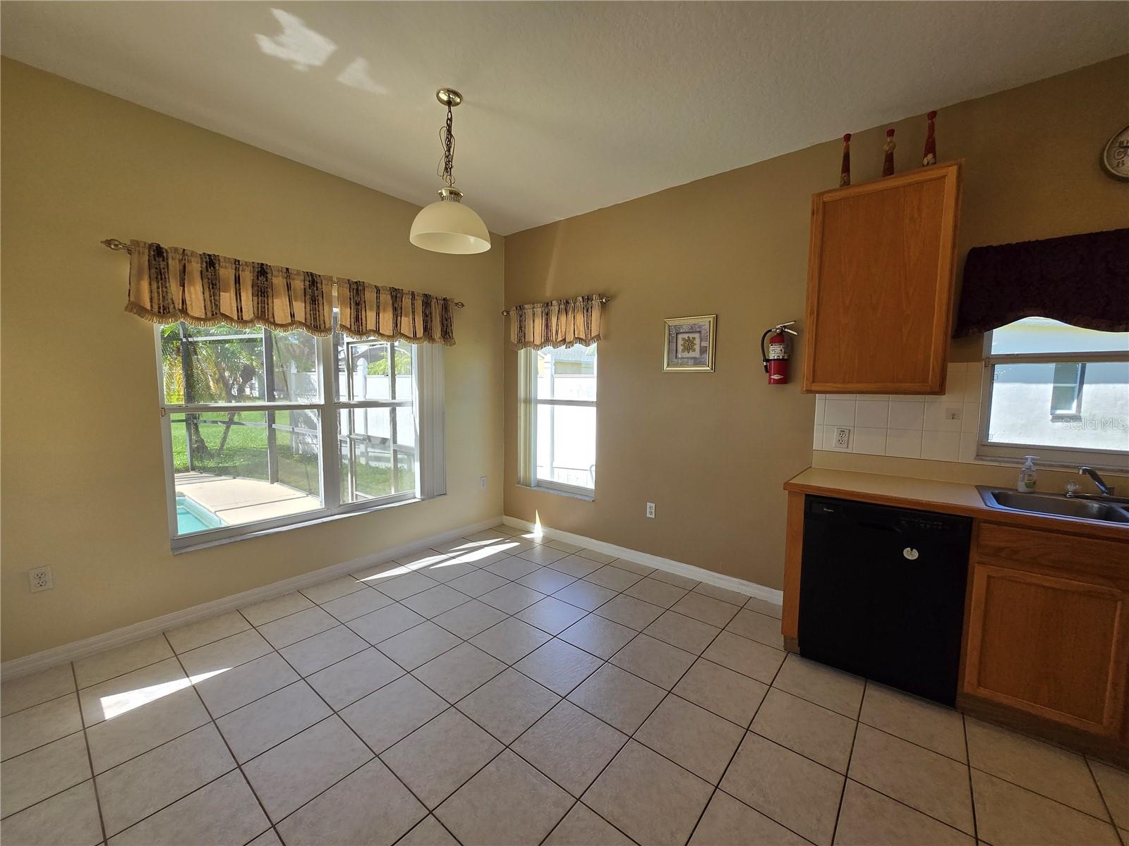 ASTER COVE AT CRESCENT LAKES - Residential Lease