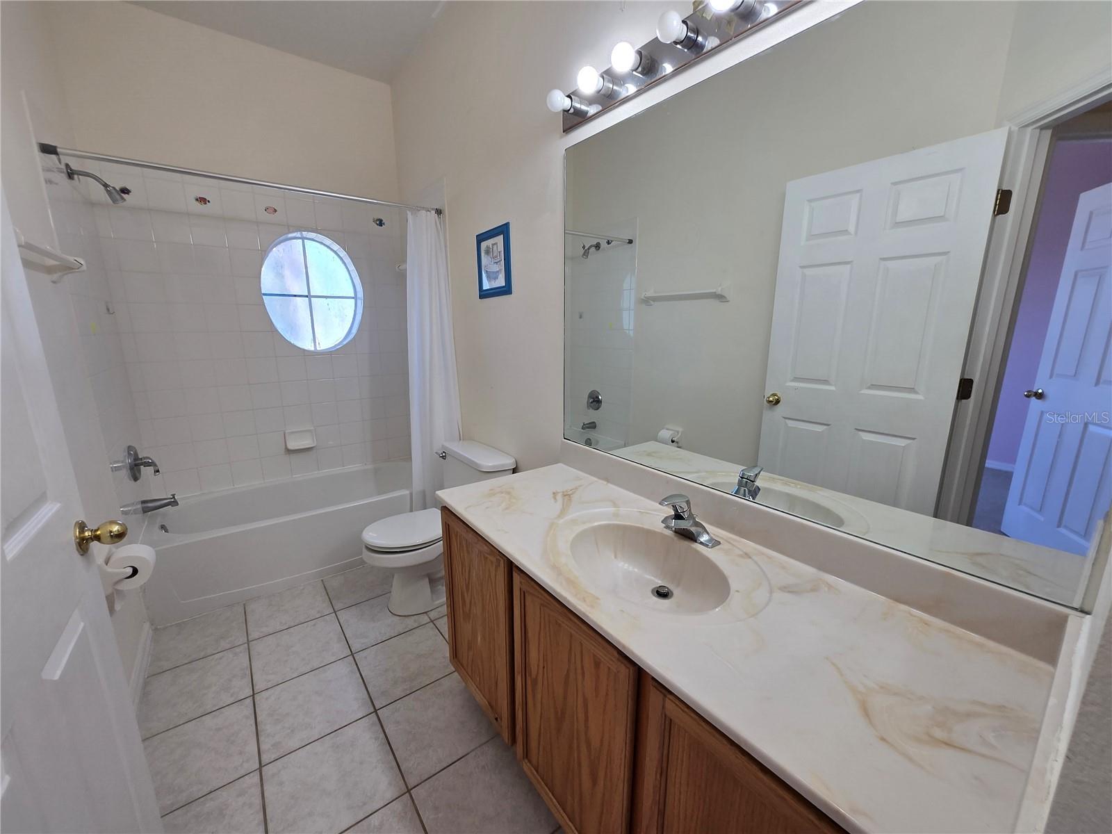 ASTER COVE AT CRESCENT LAKES - Residential Lease