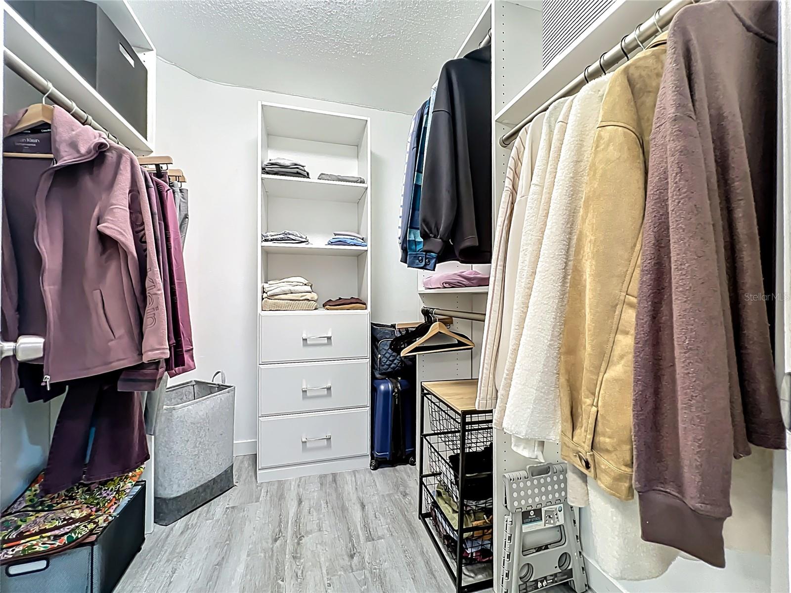 ANDOVER LAKES PH 02A - Residential