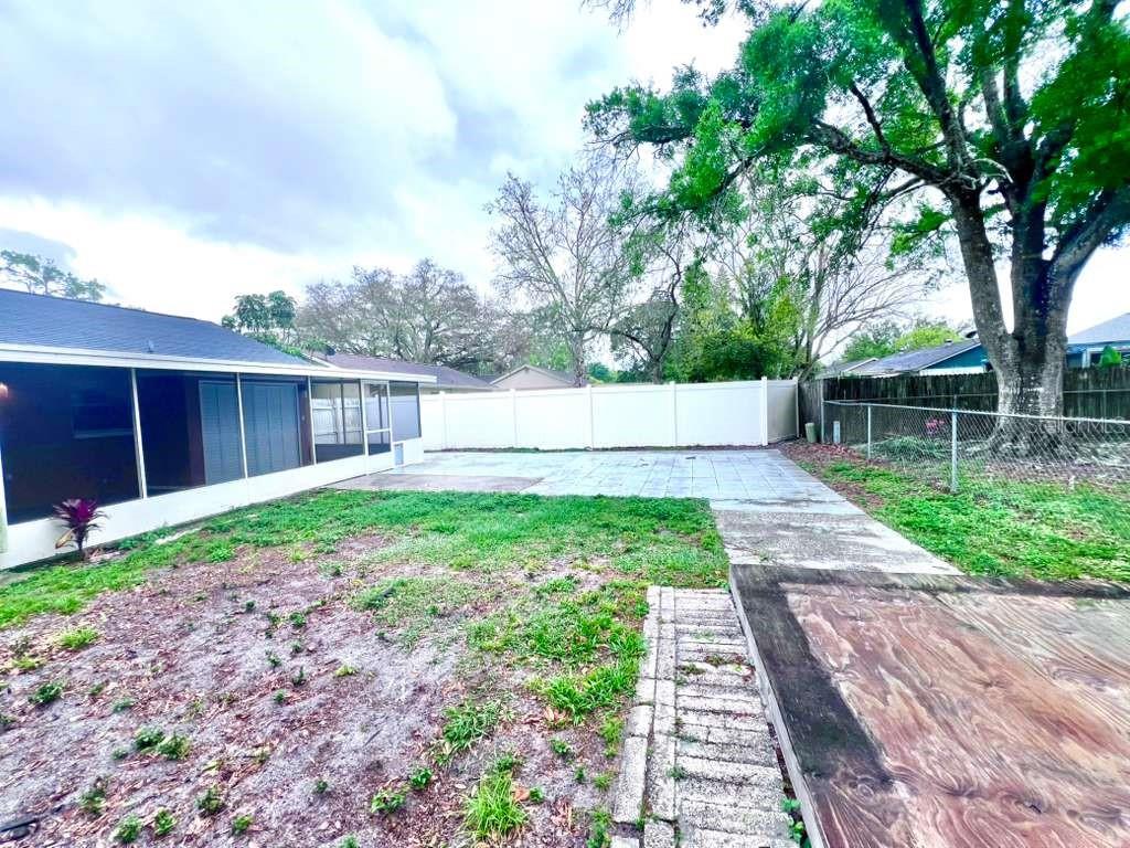 SEVEN SPGS HOMES - Residential Lease