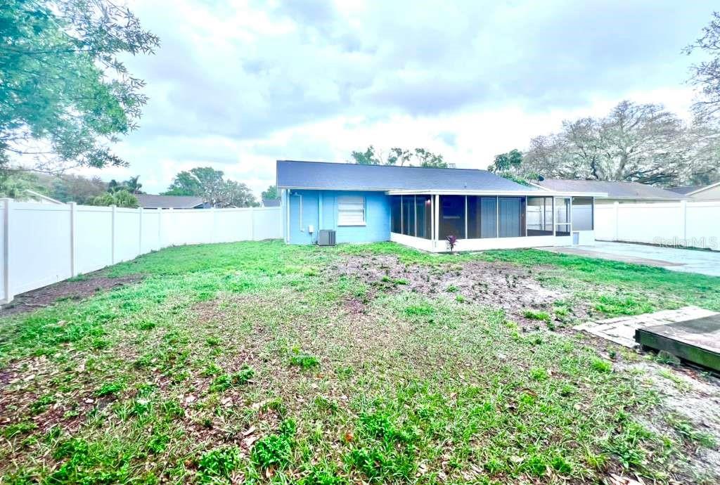 SEVEN SPGS HOMES - Residential Lease