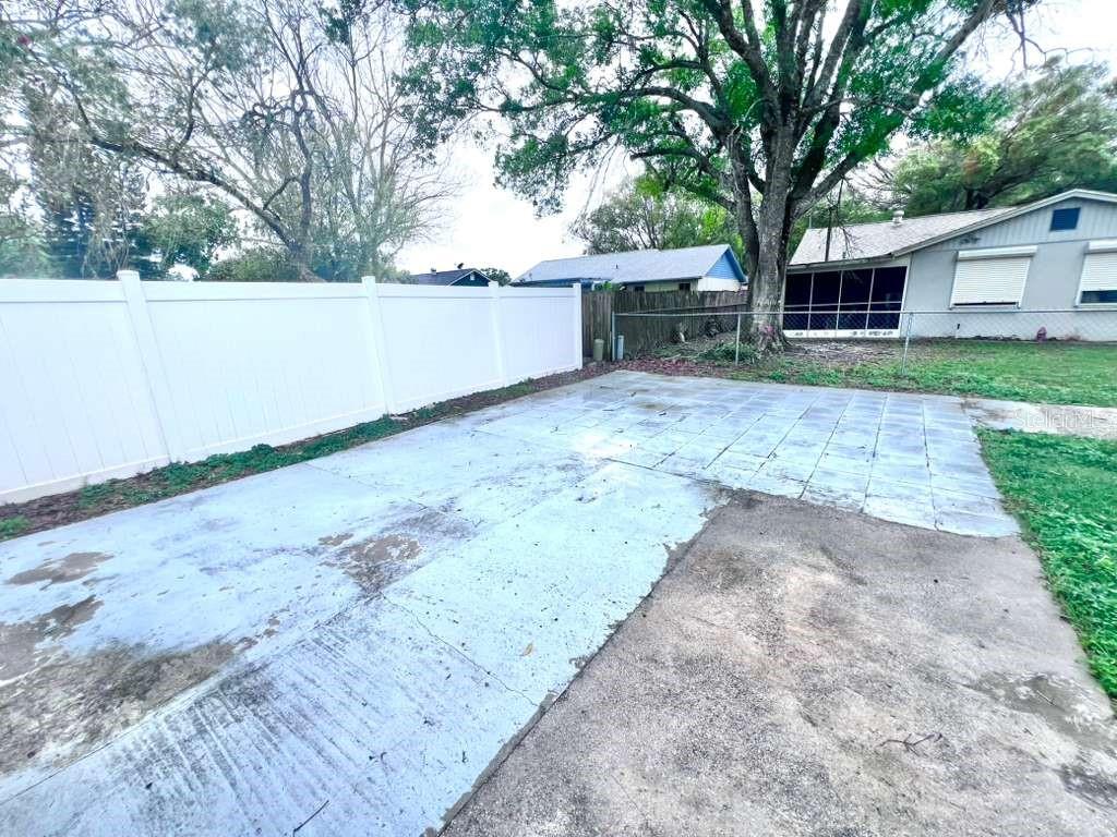 SEVEN SPGS HOMES - Residential Lease