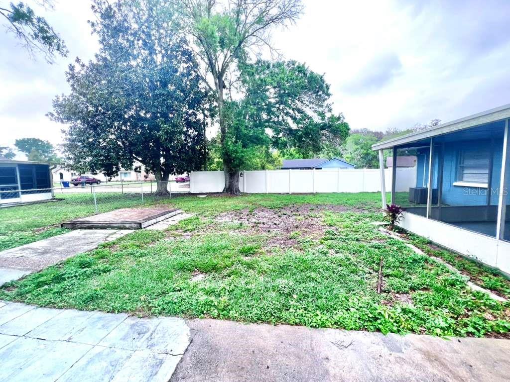 SEVEN SPGS HOMES - Residential Lease