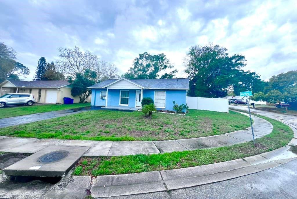 SEVEN SPGS HOMES - Residential Lease