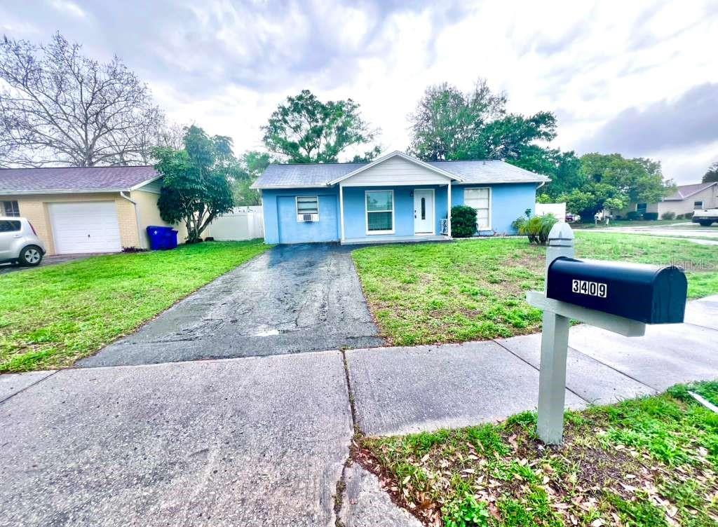 SEVEN SPGS HOMES - Residential Lease