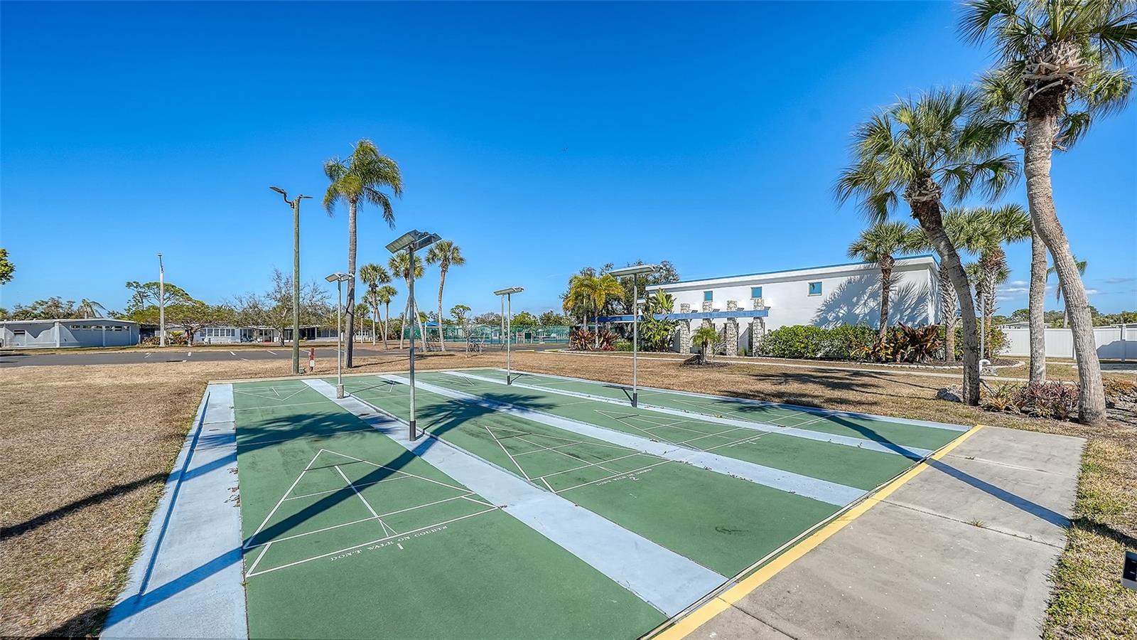 VENICE ISLE - Residential