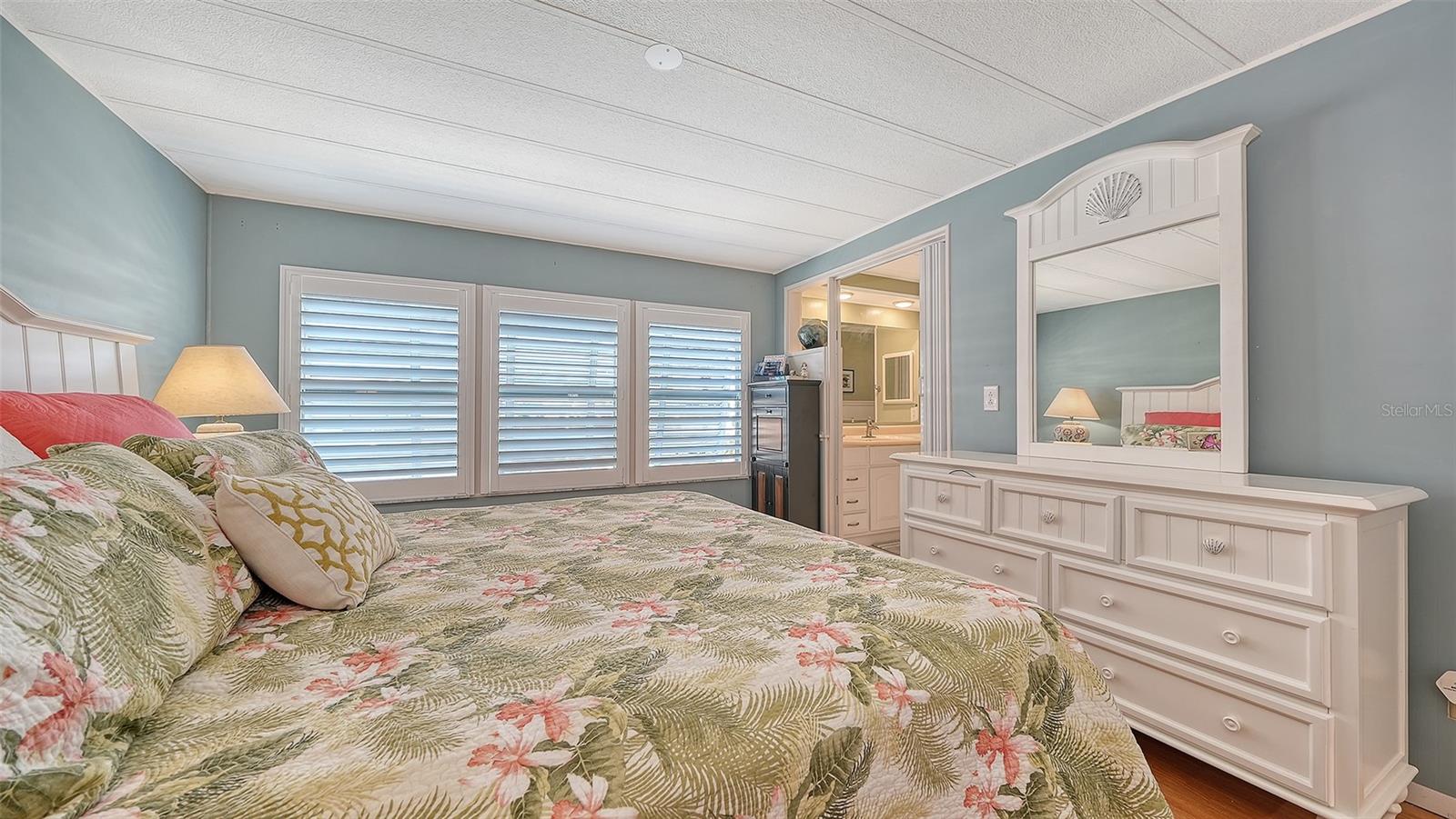 VENICE ISLE - Residential