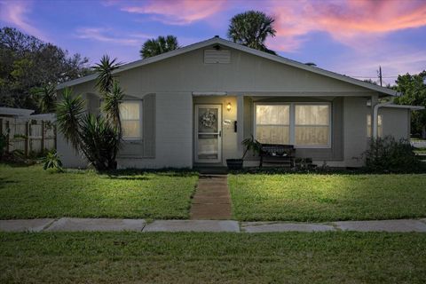 A home in DAYTONA BEACH