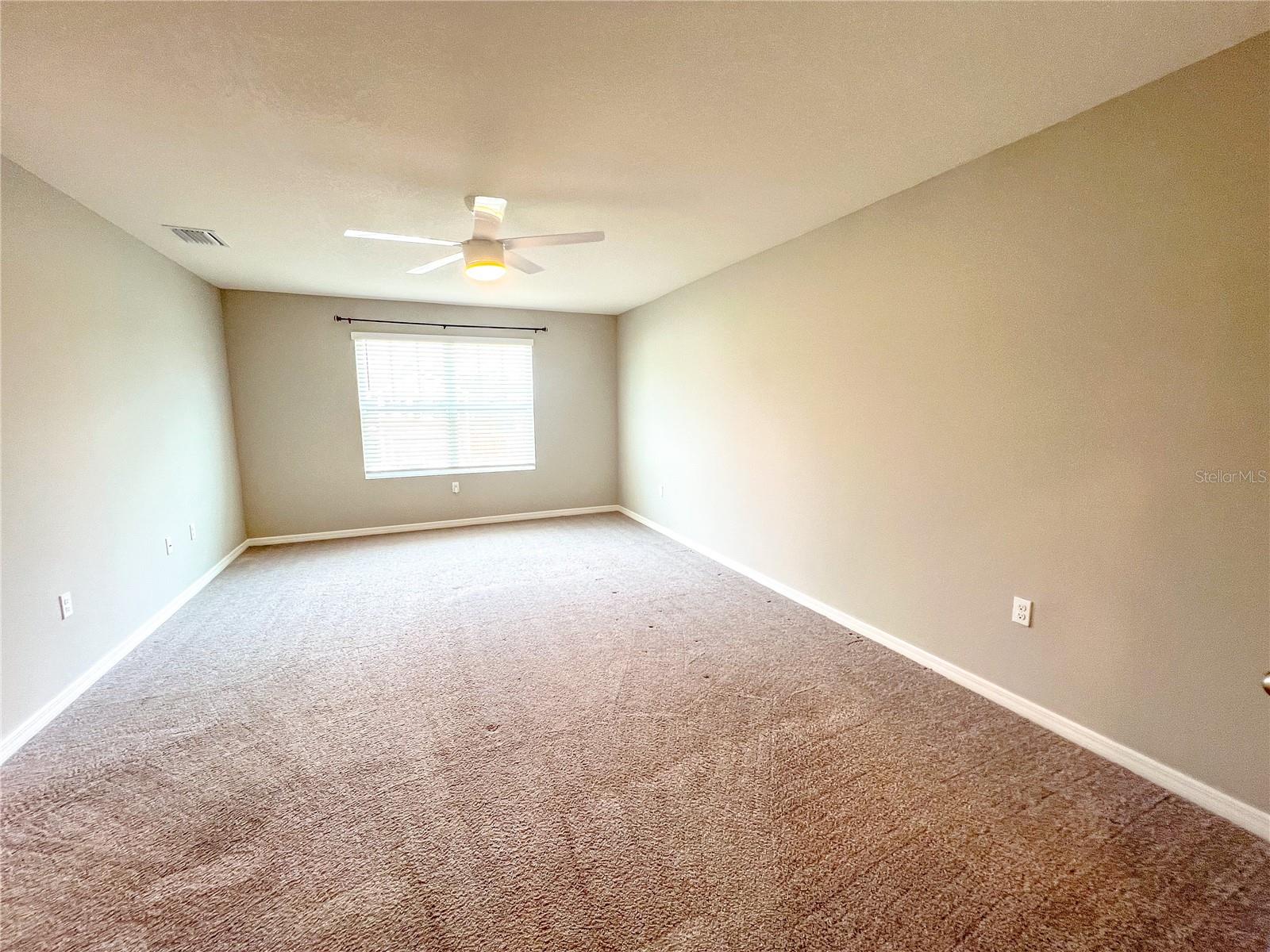 OAK RIDGE AT HIGH SPGS PH III PB 37 PG 30 - Residential Lease