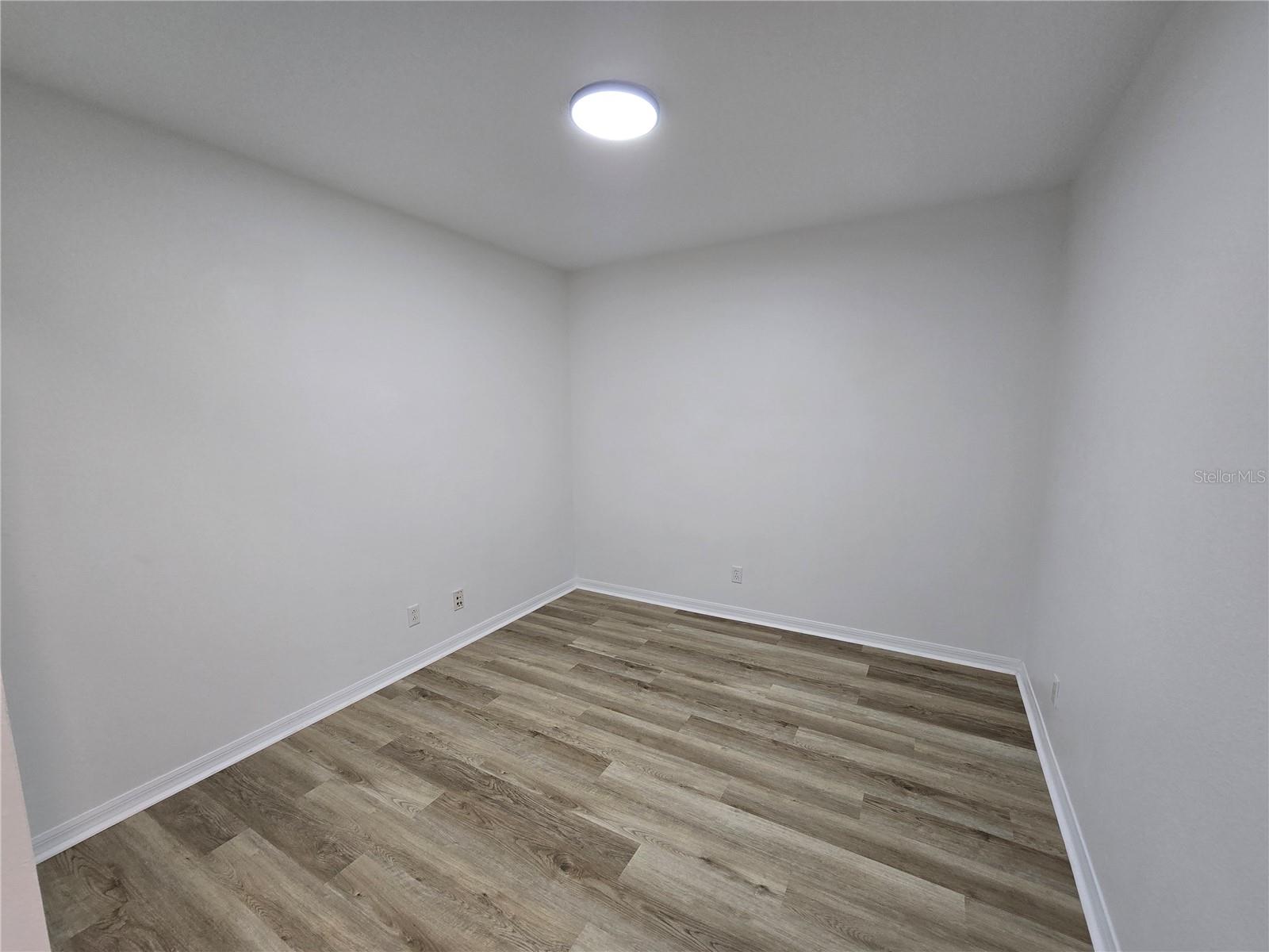 KINGS MILL - Residential Lease