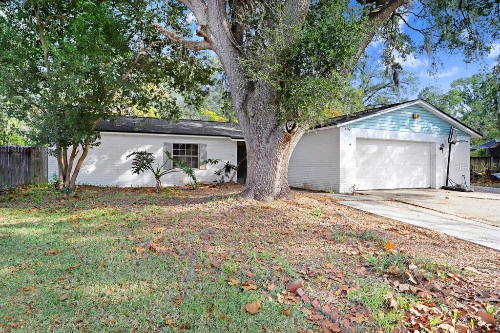 HILLSIDE - Residential