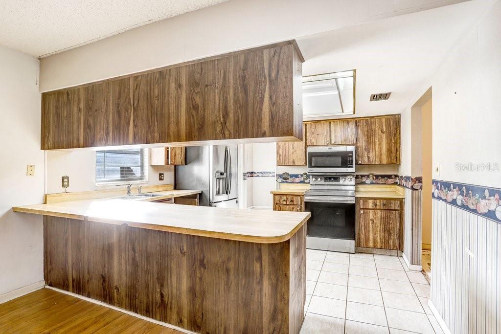 HILLSIDE - Residential