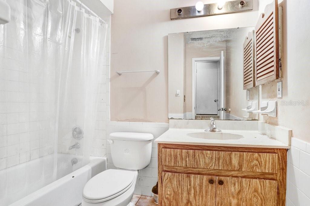 HILLSIDE - Residential