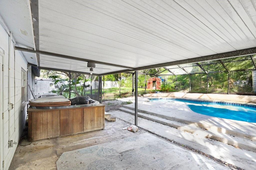 HILLSIDE - Residential