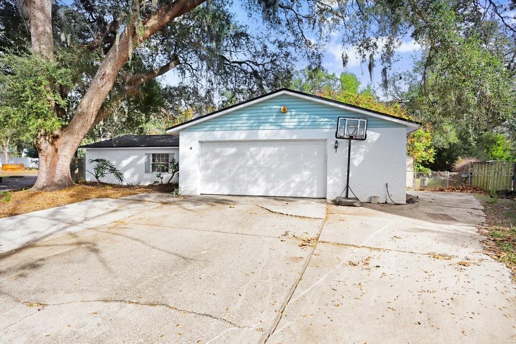 HILLSIDE - Residential