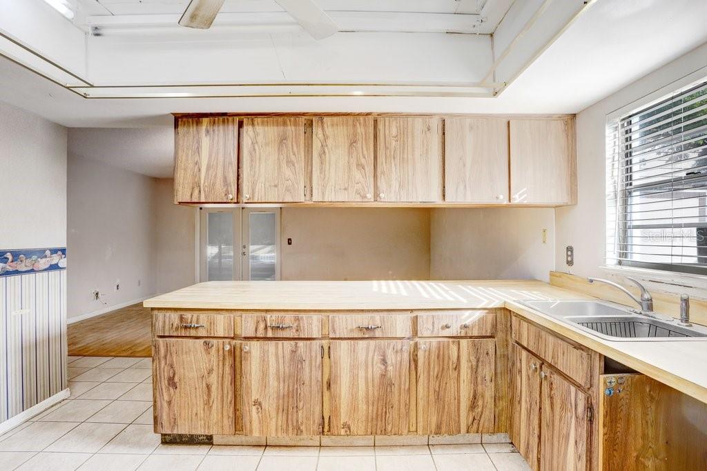 HILLSIDE - Residential