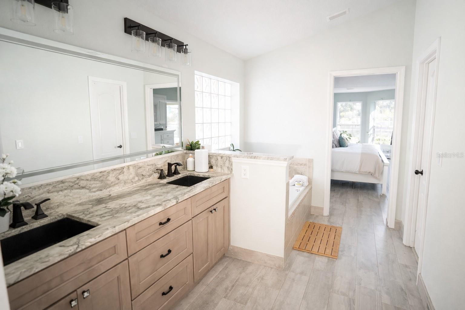 DOMINGO REYES GRANT - Residential