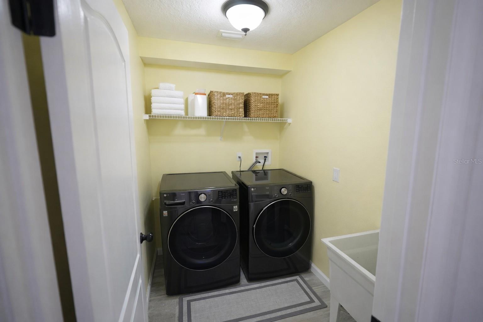 DOMINGO REYES GRANT - Residential