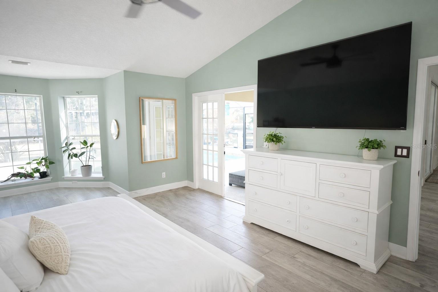 DOMINGO REYES GRANT - Residential